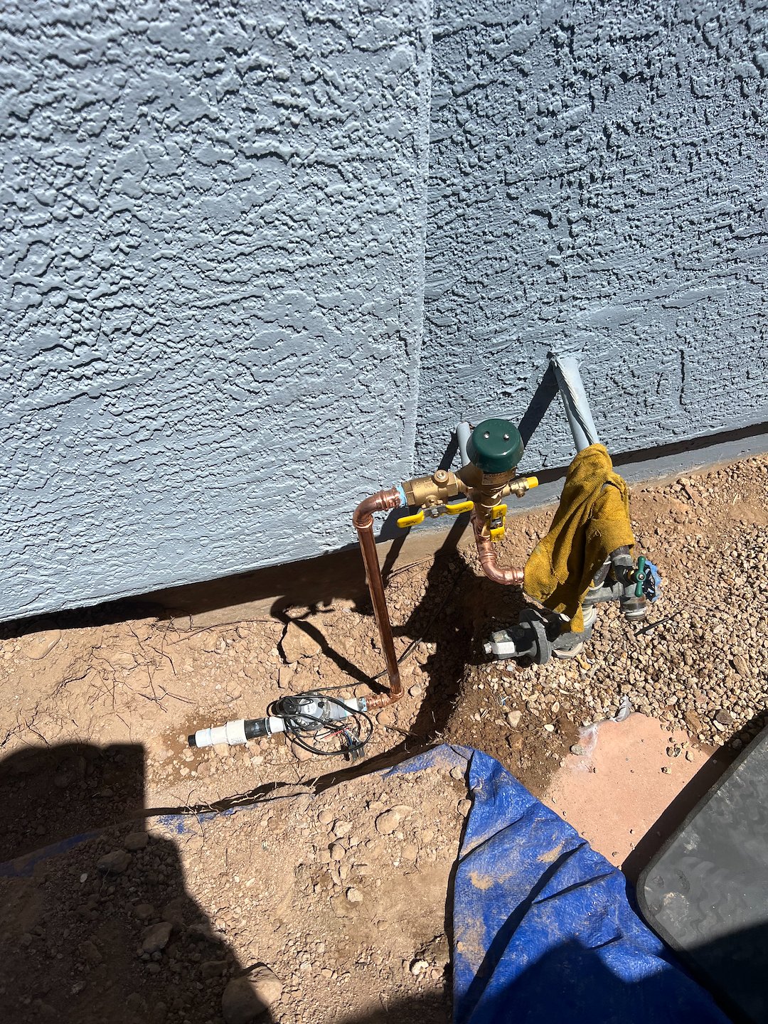 Professional landscape plant drip irrigation installation in Phoenix Az Thumbnail